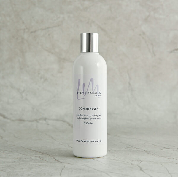 image of single bottle of luxury conditioner bylauramayers