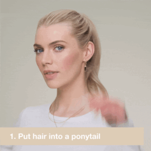 Video of how to use claw clip on medium flicky clip on ponytail
